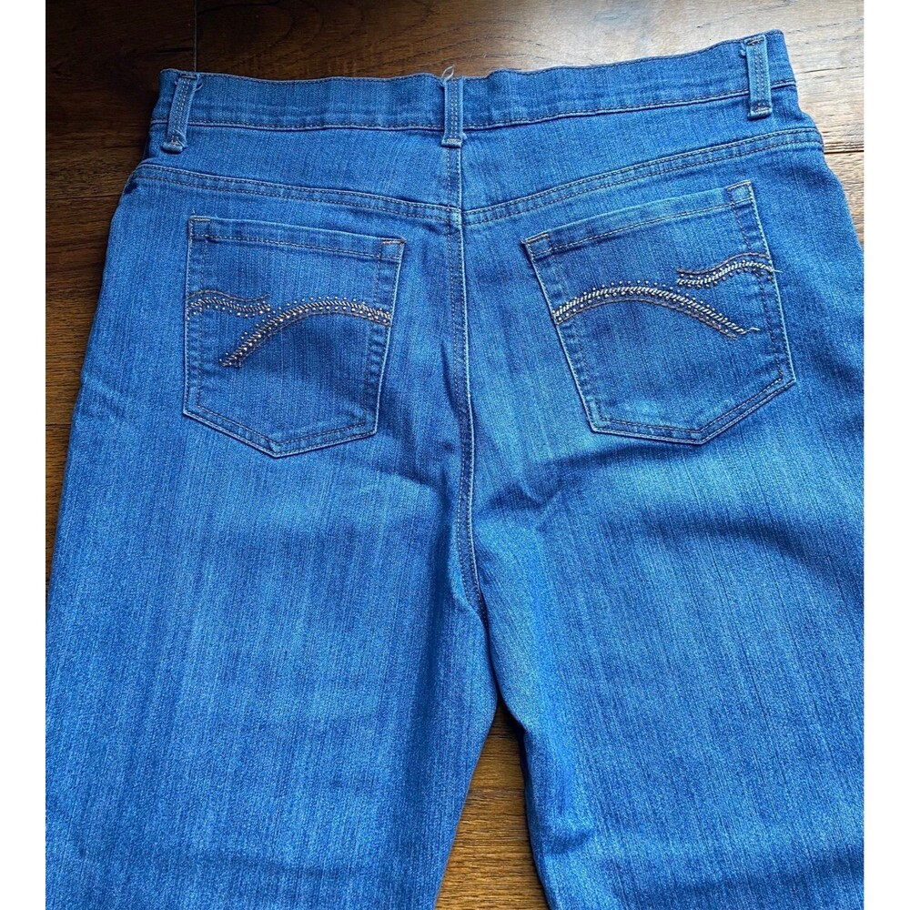 Gloria Vanderbilt Size 12 Short Denim Jeans Relaxed Fit Distressed Look - Picture 4 of 10